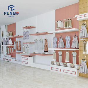 Présentoir à vêtements pour enfants personnalisé et tendance, mobilier de magasin de vêtements pour enfants, design intérieur de <span class=keywords><strong>boutique</strong></span> pour bébés en bois - Product Image 3