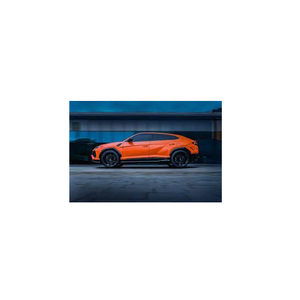 LambLamborghini Essenza SCV12พร้อมเครื่องยนต์ V12และโครงสร้างที่ได้รับแรงบันดาลใจจากการแข่งรถที่มีน้ำหนักเบา