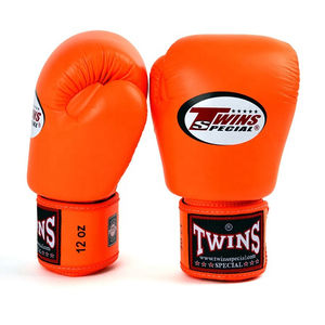 Gants de boxe d'entraînement de jumeaux sur mesure de haute qualité avec poignées Gants de sparring du fabricant professionnel - Product Image 1