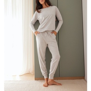 เสื้อวันหยุดของผู้หญิงแบบสวมหัวแขนยาวลายสก๊อตเข้ากับดอกไม้ได้ง่าย - Product Image 5