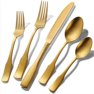Conception personnalisée Fabrication à la main Fourniture de gros Couverts en métal de haute qualité Ensemble de couverts de luxe poli à l'or - Product Image 4