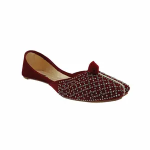 Pakistan profesyonel yapılan kussa ayakkabı tüm boyut ve renk mevcut ucuz fiyat bayanlar Khusa ayakkabı üretmektedir