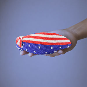 งานฝีมือประณีตประดับลูกปัดทำมือ ที่คาดผมลายธงชาติอเมริกัน ผลิตในสหรัฐอเมริกา ของตกแต่งผมธงชาติอเมริกัน ขายส่ง - Product Image 4