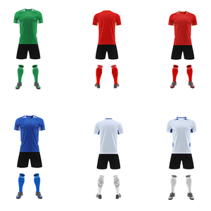 Nuevo 2025 Camisetas personalizadas Alta calidad Secado rápido Servicios OEM Fútbol Kit completo Ropa de fútbol Club personalizado Nombre Juego del equipo de fútbol - Product Image 1
