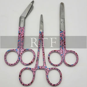 Ciseaux à pansements en acier inoxydable pour premiers secours et soins de santé, ciseaux manuels inclinés pour infirmières par Raw to Fine pour les professionnels - Product Image 2