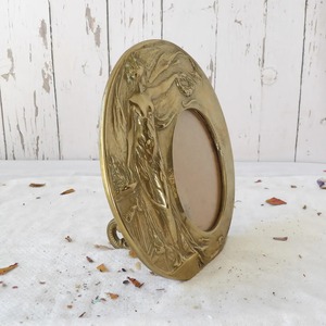 Cadre décoratif rond unique support photo élégant affichage de table pour bureau à domicile souvenir de cadeau de fête de mariage - Product Image 4