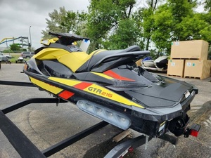 เจ็ตสกีสมรรถนะสูง ปี 2015 รุ่น GTR 215 กำลัง 215 แรงม้า - Product Image 3