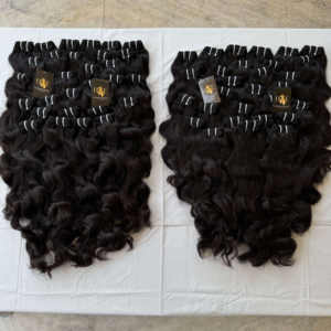 Paquets de cheveux bouclés en vison non traités, vendeur en gros de cheveux humains indiens, cheveux vierges vietnamiens à cuticule alignée - Product Image 2