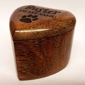 Urna de madera para mascotas para Token Ashes Dog Cat Ataúd de cremación personalizado Grabado a medida Mango Madera Grabado con láser - Product Image 2