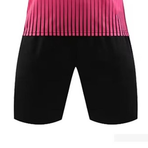 Nuevo uniforme de camiseta de fútbol personalizado con 100% poliéster ligero secado rápido transpirable OEM diseño de logotipo personalizado - Product Image 6