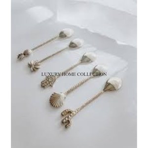 Ensemble de couverts en métal de qualité supérieure pour les repas formels avec un design élégant et moderne avec un matériau en acier inoxydable durable - Product Image 3