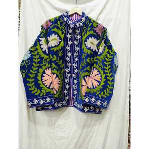 Elegante Chaqueta Bomber/Varsity Reversible de Piel de Oveja para Mujer, Temporada Otoño, Acolchada, con Logotipo Personalizado, Corte Corto - Product Image 1