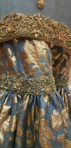 Robe de soirée Gharara Salwar Kameez en soie satinée indienne et pakistanaise, avec broderies lourdes, tendance 2022, très vendue - Product Image 6