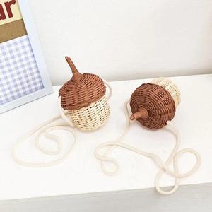 Bolsas y cestas con forma de bellota de ratán trenzadas a mano pequeña bolsa en forma de fruta cesta juguetes para niños - Product Image 6
