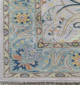 Tapis élégant d'inspiration persane à poils courts en mélange de laine avec une finition douce et brillante pour une décoration raffinée des sols de la maison - Product Image 4