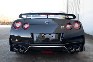 NISSAN (R35) GT-R Seminuevo Certificado y en Excelente Estado - 458 KM 2022 Volante a la Derecha e Izquierda - Product Image 3