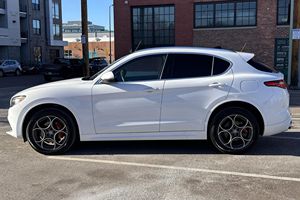 ใช้แล้ว LHD/RHD 2020 A L F A Romeo Stelvio Ti Q4 - Product Image 2