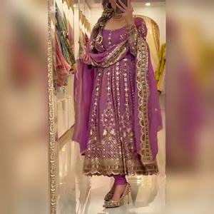 Prix d'usine, salwar kameez de style anarkali, 2 pièces en coton, artisanat à l'aiguille, ensemble de 3 pièces pour la fourniture de catalogues et la boutique, finition haut de gamme - Product Image 1