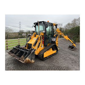 Le JCB 1CXT léger 4x4 facilite le transport sans compromettre la puissance sur les projets résidentiels ou utilitaires - Product Image 6