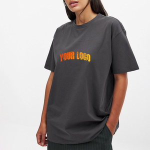 เสื้อยืดผ้าฝ้ายหวีสำหรับผู้หญิง เนื้อผ้าเรียบหรู พรีเมียม เสื้อยืดโอเวอร์ไซส์สุดเทรนดี้สำหรับผู้หญิง สไตล์สตรีทมาใหม่ เสื้อยืดแขนสั้นสำหรับผู้หญิง - Product Image 1