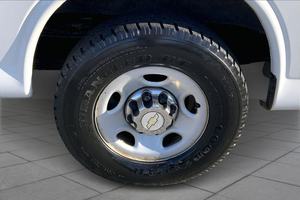 Camioneta Chevrolet Express 3500 LT RWD 2013 Usada en Buen Estado - Lista para Enviar - Product Image 6