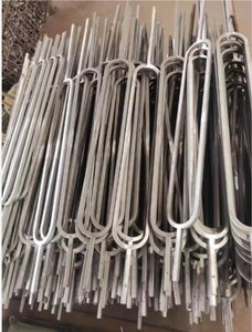 Balaustres y Espigas Ovalados de Hierro Hueco de 1/2 Pulgada, Decorativos, Modernos, en Negro Satinado y Dorado, para Barandillas de Escaleras Interiores, Balcones y Villas - Product Image 4