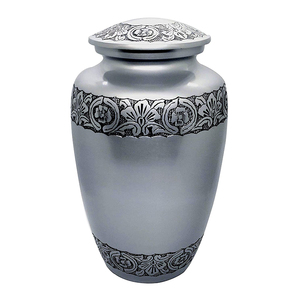 Urna Funeraria Blanca con Diseño Floral |   Urna Conmemorativa de Latón Hecha a Mano para Cenizas Humanas, Recuerdo Funerario para Adultos - Product Image 3