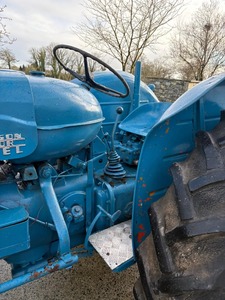 Tractor Fordson Major de 85HP en perfecto estado con motor, caja de cambios y bomba - Product Image 5