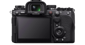 A9 III Cámara sin espejo 24.6MP Full Frame Global Shutter () Lente FE 24-70mm - Product Image 4