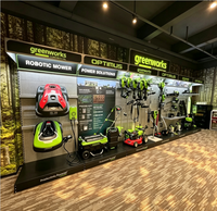 Étagère murale de présentation d'outils en métal robuste sur mesure pour magasin, supermarché et commerce de détail