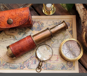 Rass Nautical Spyglass con opción de cinturón Funda de cuero Pirata Soporte hecho a mano Telescopio de latón El mejor artículo para regalo - Product Image 1