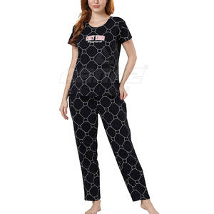 Survêtement d'été pour femmes ensemble deux pièces haut à manches courtes et pantalon tenue de sport survêtement d'été décontracté pour femmes - Product Image 1
