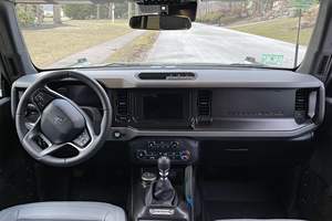 ฟอร์ด บรองโก แบล็ค ไดมอนด์ ปี 2021 เกียร์ธรรมดา 7 สปีด ขับเคลื่อน 4 ล้อ ไม่ได้ดัดแปลง - Product Image 4