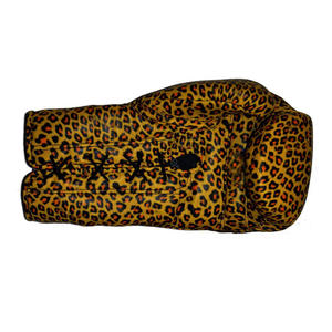 นวมชกมวยหนังสังเคราะห์ขนาด10ออนซ์12ออนซ์ถุงมือซ้อมซ้อมซ้อม140z แบบมืออาชีพสินค้าใหม่ออกแบบได้ตามต้องการ - Product Image 2