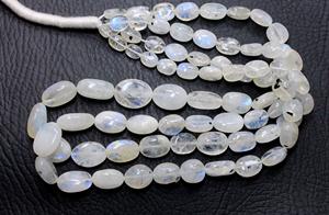 Piedras lunares arcoíris blancas Cuentas de piedra de Fuego Azul natural ovaladas lisas Tamaños 6X9MM y 16X10MM Aprox. 15 pulgadas - Product Image 2