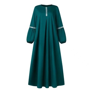 Abaya 2025 de couleur unie pour femmes, robe fermée avec ceinture à nouer à l'intérieur, robe musulmane en polyester - Product Image 3
