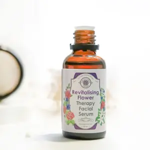 Productos Esenciales para el Tratamiento Facial de Piel Normal/Combinada - Product Image 2