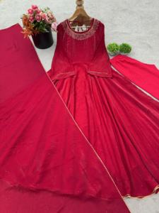 Ensemble de costume Anarkali brodé en soie mélangée de qualité supérieure Unity Luxure avec dupatta - Product Image 5