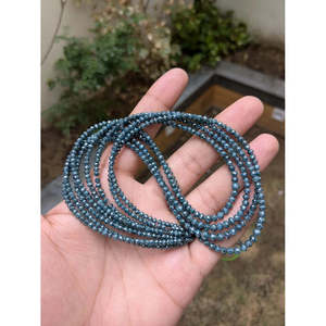Perles de diamant bleu naturelles de 3-4 mm, facettées et rondes, pour la fabrication de bijoux avec des diamants en vrac - Product Image 1