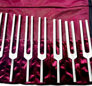 Ensemble de diapasons à huit chakras de haute qualité et durables avec sac, guérison sonore, méditation, relaxation, manuel, aluminium, certifié CE - Product Image 4