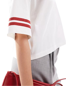 เสื้อยืดครอปสปอร์ตแขนสั้นคอกลมสำหรับผู้หญิง ผ้าฝ้าย 100% ระบายอากาศได้ดี ไม่เป็นขุย เป็นมิตรกับสิ่งแวดล้อม พิมพ์ลาย มีรูและซิป - Product Image 4