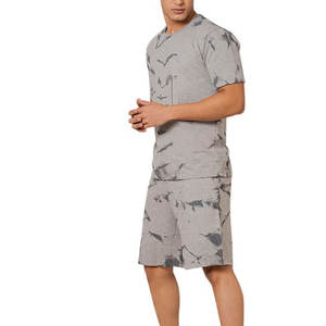 Ensemble T-shirt et short pour homme en coton 100% respirant, imprimé avec un logo personnalisé, taille plus, haute qualité - Product Image 3