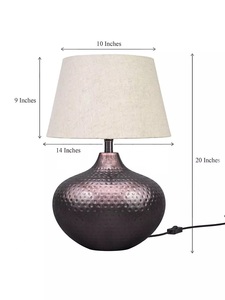 Lampe de table d'appoint de chambre à coucher au design martelé abat-jour en métal percé lampe de table de salon de maison moderne pour éclairage de nuit - Product Image 6