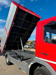 Mercedes Arocs ATEGO 818 K 2013, Camión Volquete de 3 Vías 4X2 - Product Image 3