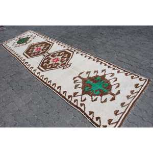 Tapis Herki 3,2 x 11,3 pieds, tapis turc vintage, tapis à imprimé animal blanc et marron - Product Image 2