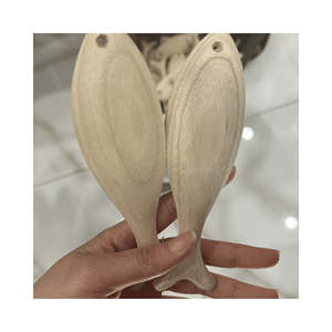 Estatuilla rústica de madera recuperada de pez de madera para exhibición de estantes de casas de playa y tiendas de regalos, acabado natural hecho a mano en Vietnam - Product Image 3