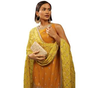 Costume Sharara brodé jaune chromé avec Dupatta pour réception de mariage indienne traditionnelle et tenue de fête - Product Image 5