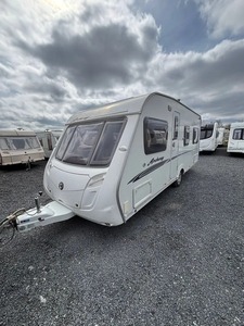 Archway Travel Trailer 4 Person Aluminum Caravan with 1 <b>Sink</b> Modern Design Comfortable for <b>Outdoor</b> Use - Product Image 1