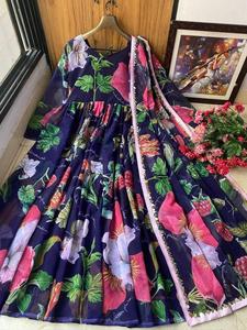 Présentation du nouveau concepteur dernier Anarkali imprimé bonne qualité imprimé Georgette tenue lourde Georgette avec 4 Mtr Flair - Product Image 4