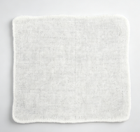 A Single Piece of White 20x20cm Cold/hot Dual-purpose Cotton Towel (in Tray Form)